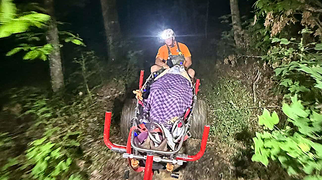 Team rescues hiker from heat and saves another in Clifty area