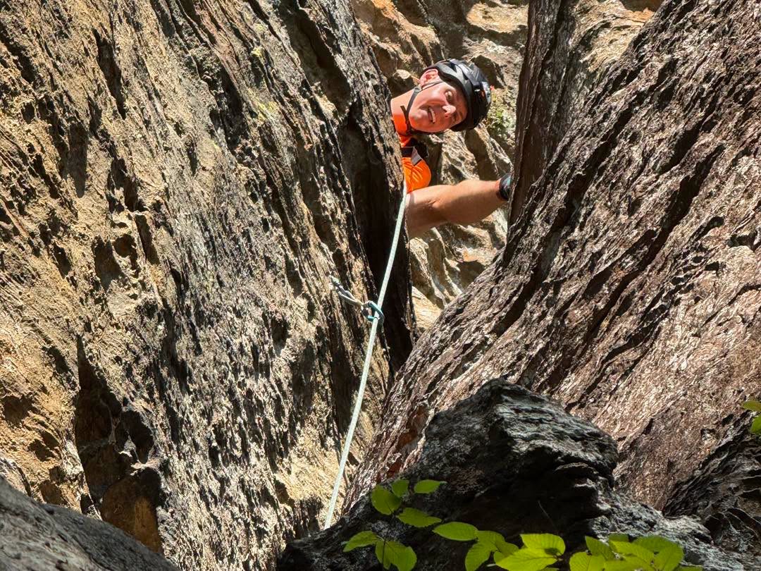 Team practices ascending rescues at Tower Rock